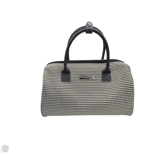 Luggage By London Fog, Size: Medium