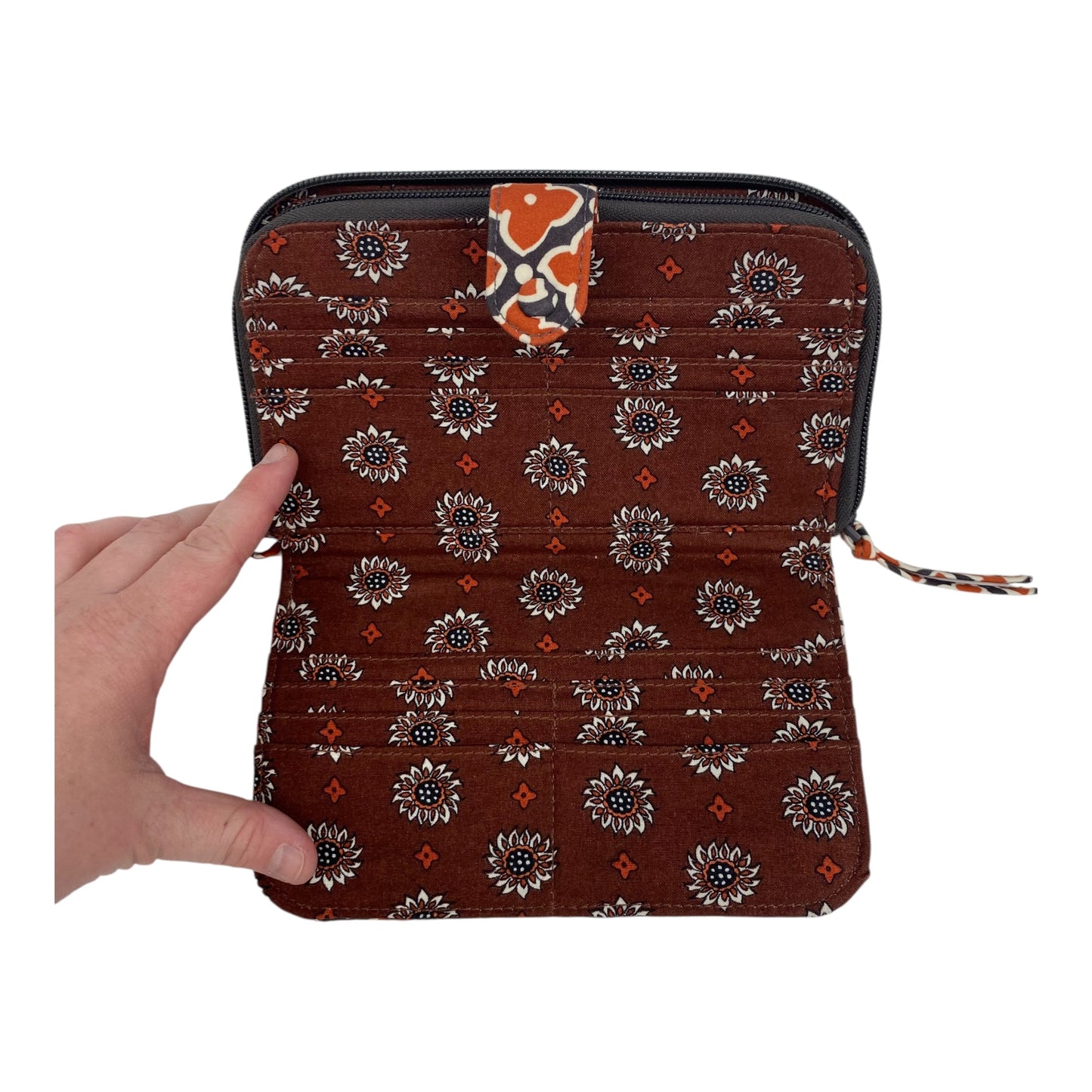 Wallet By Vera Bradley In Floral Print, Size:Large