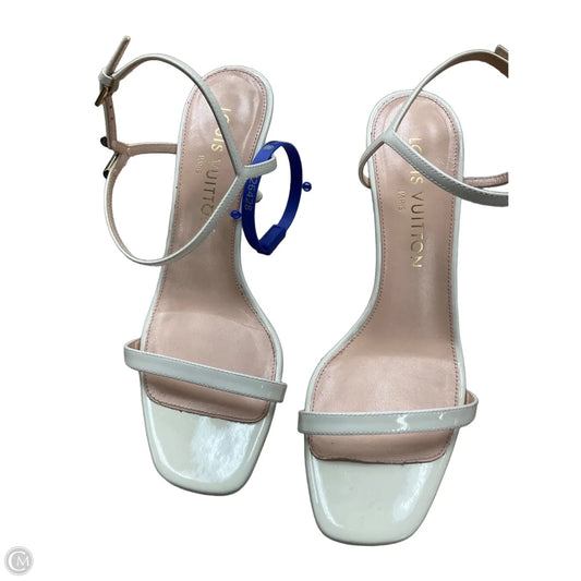 Sandals Luxury Designer By Louis Vuitton In White, Size: 7