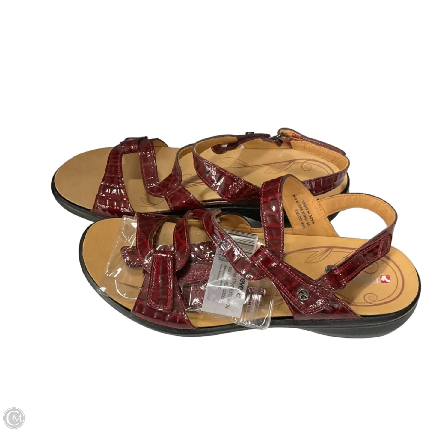 Sandals Flats By Clothes Mentor In Maroon, Size: 8
