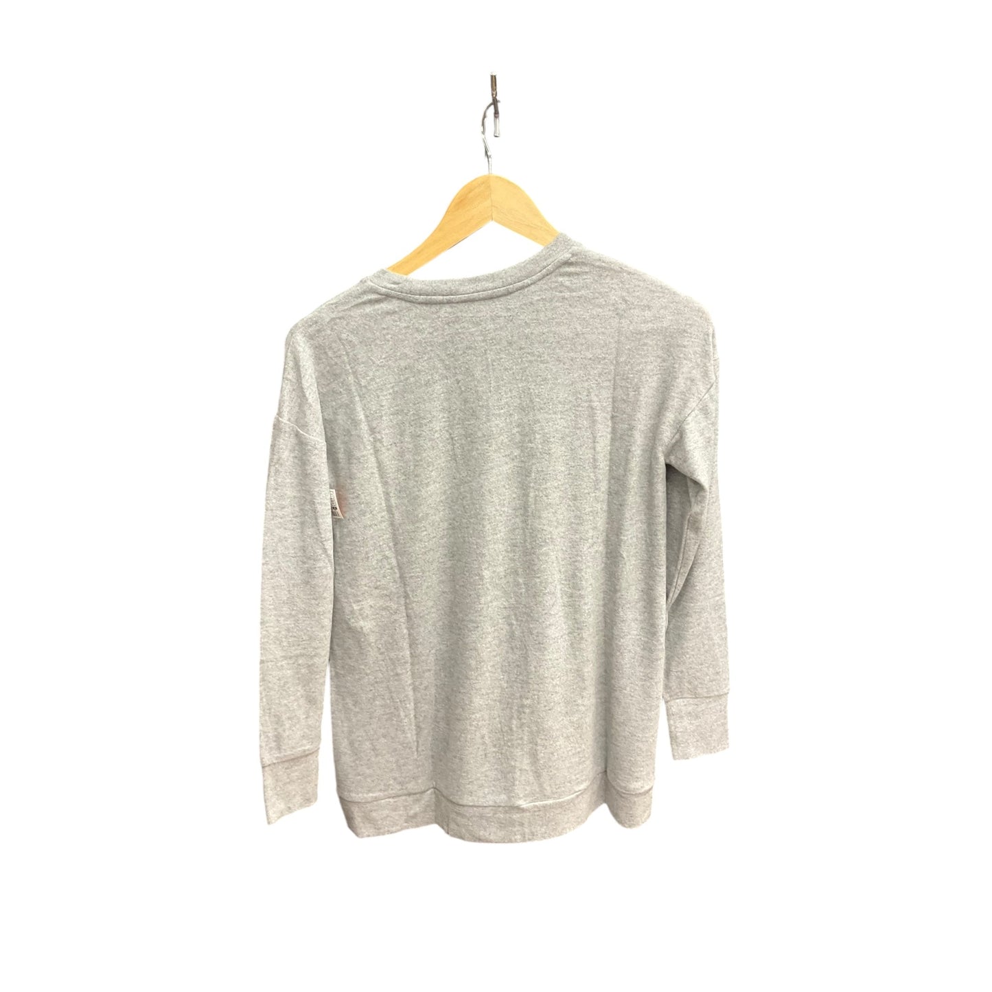 Athletic Top Long Sleeve Crewneck By A Pea In The Pod In Grey, Size: Xs