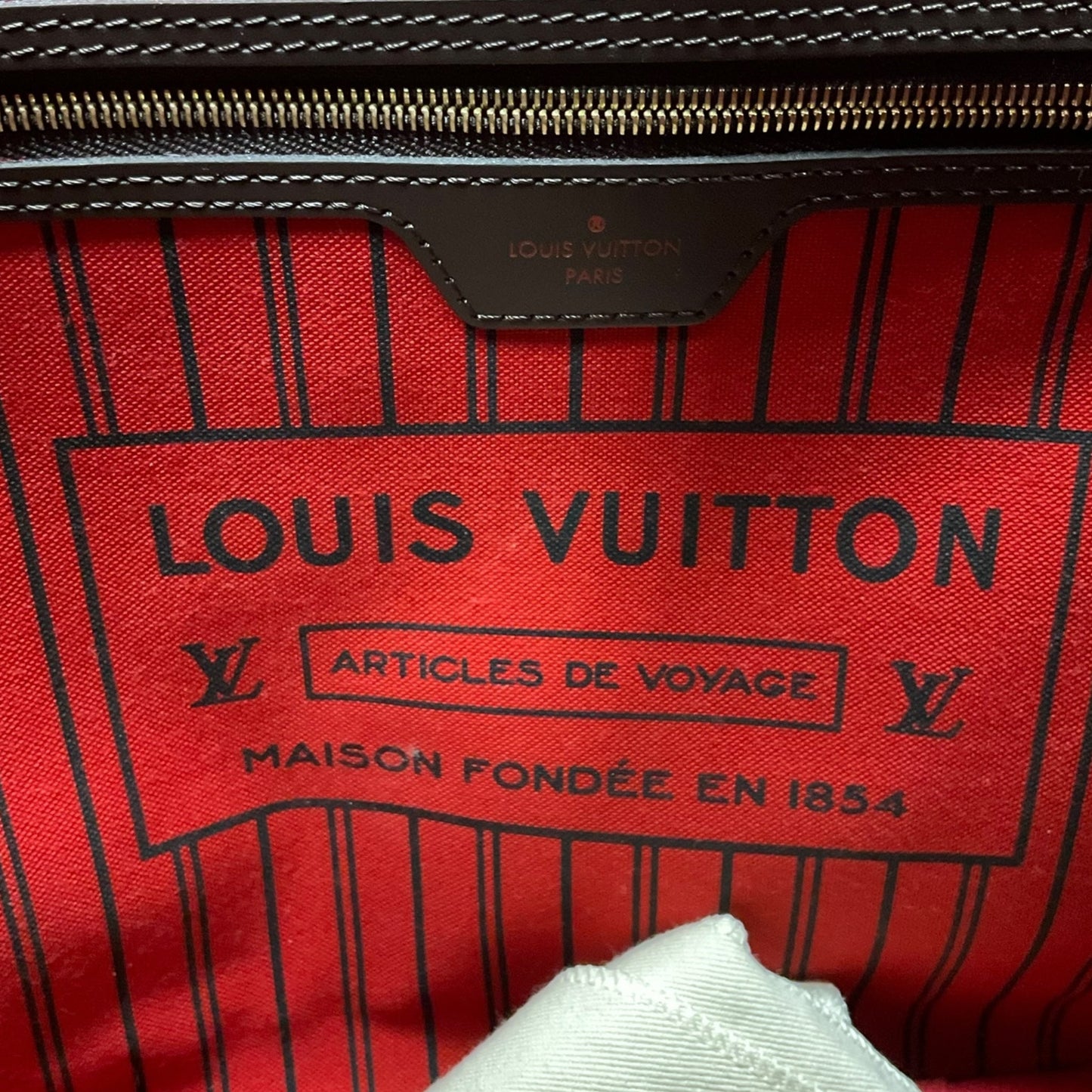 Tote Luxury Designer By Louis Vuitton, Size: Medium