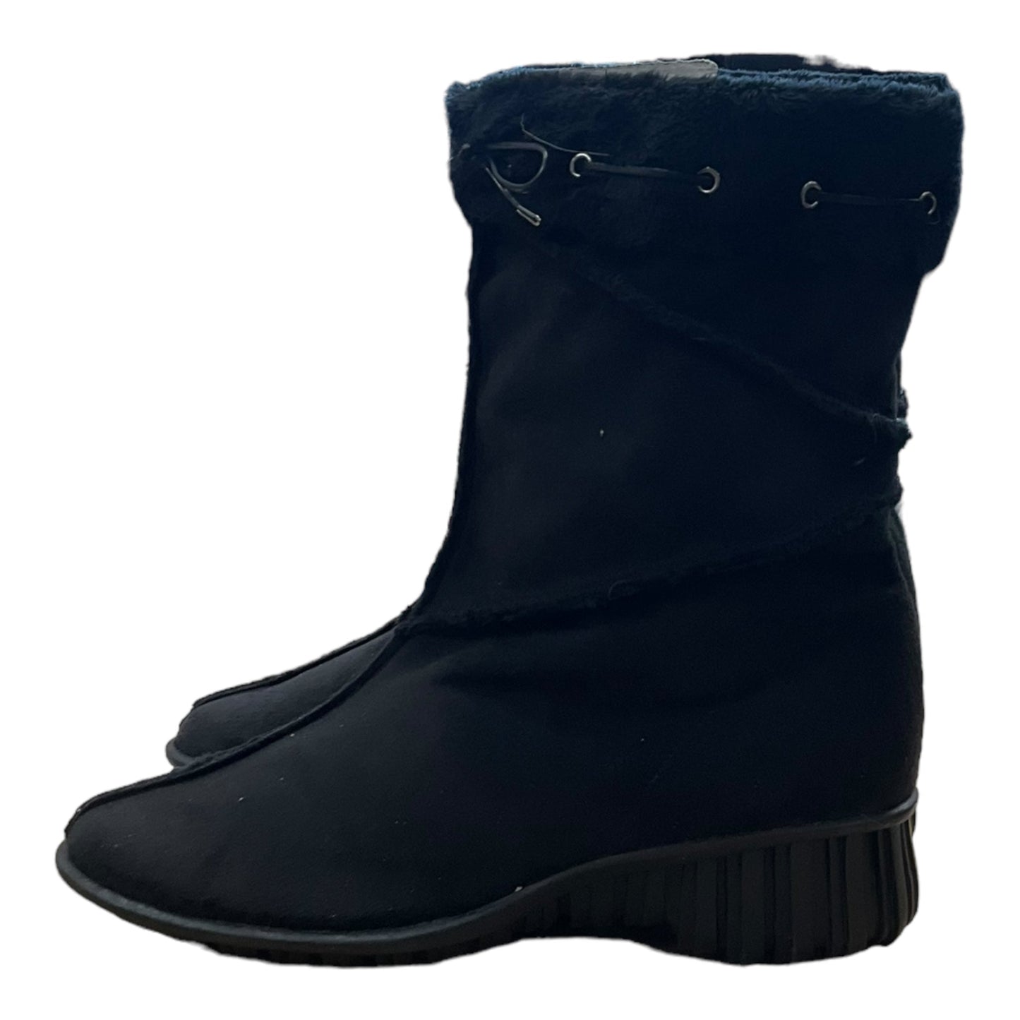 Boots Snow By Vaneli  Size: 7.5