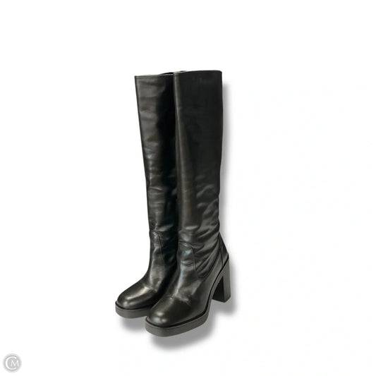 Boots Designer By Stuart Weitzman In Black, Size: 8