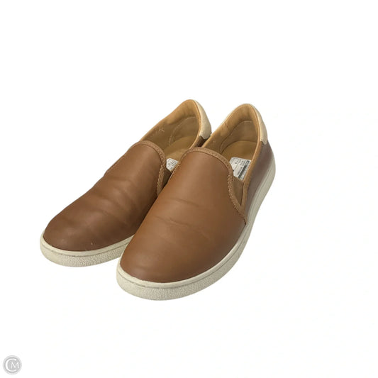 Shoes Designer By Ugg In Brown, Size: 6