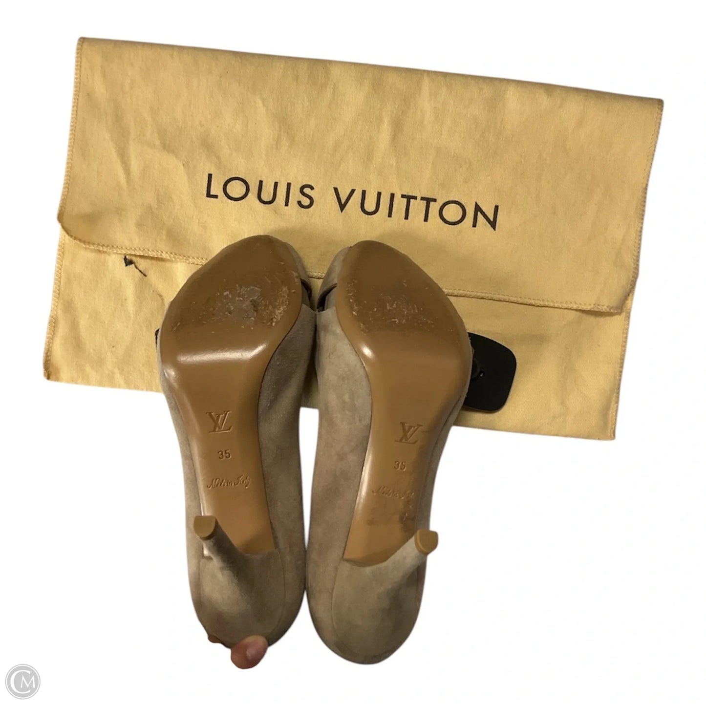 Shoes Luxury Designer By Louis Vuitton In Beige, Size: 5