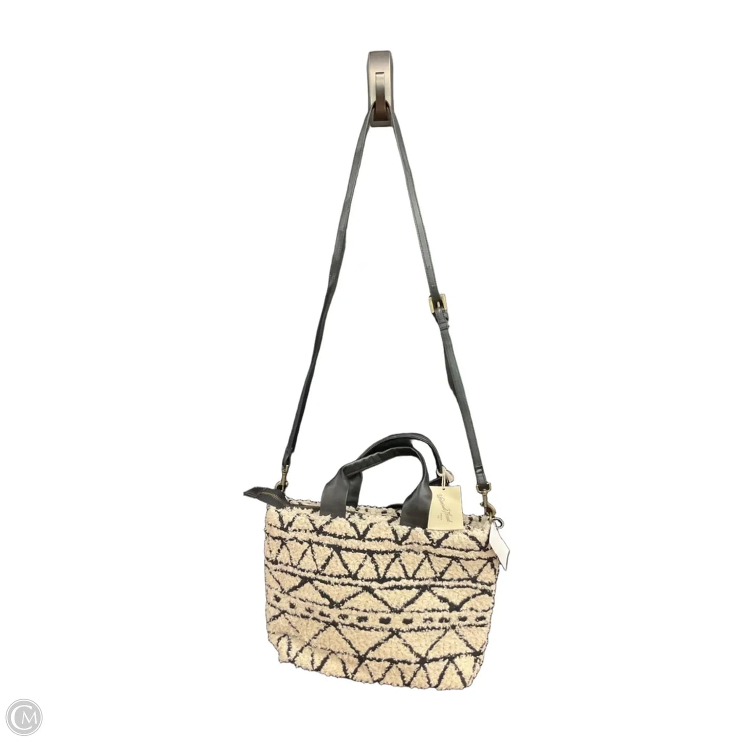 Handbag By Universal Thread, Size: Medium