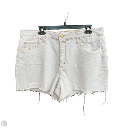 Shorts By Universal Thread In White, Size: 16