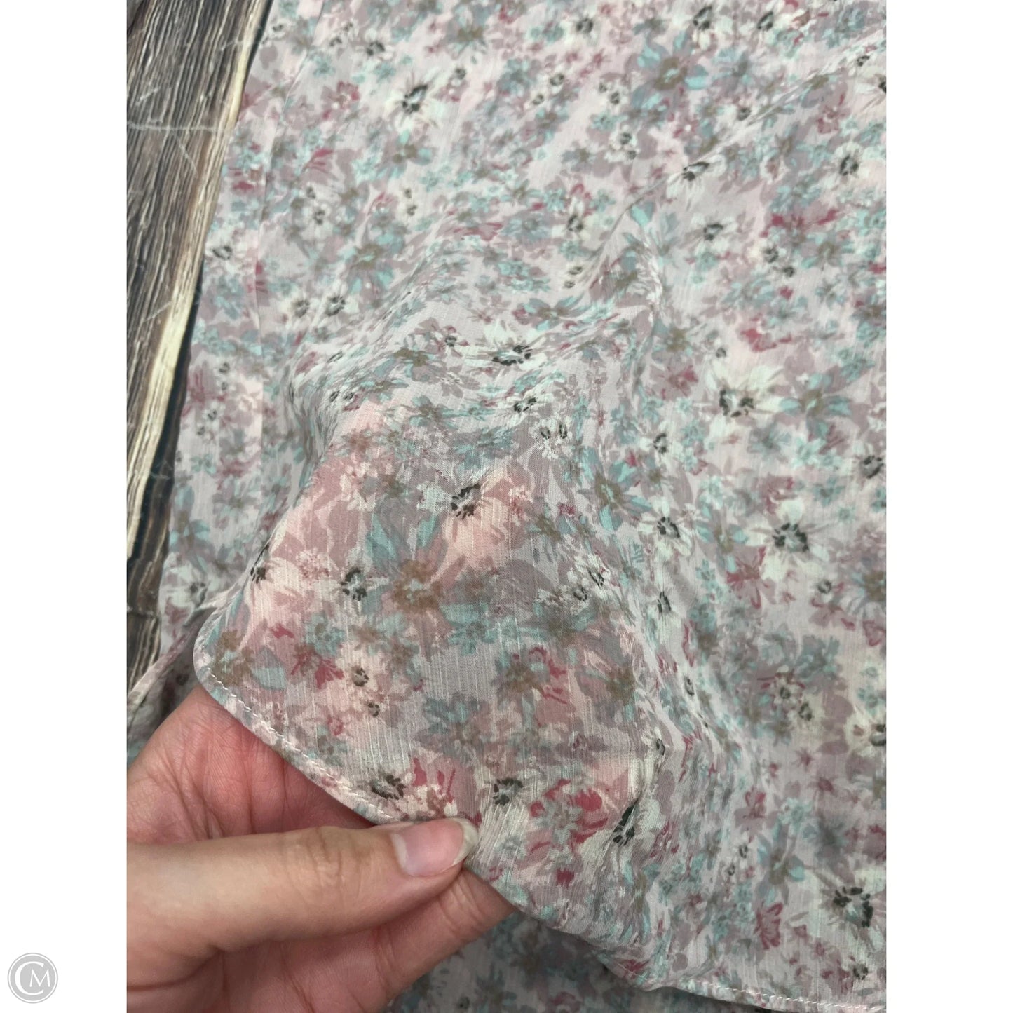 Top Short Sleeve By Vince Camuto In Floral Print, Size: M