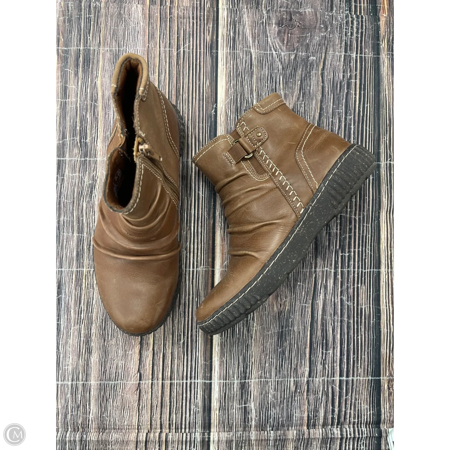 Boots Ankle Flats By Clarks In Brown, Size: 7