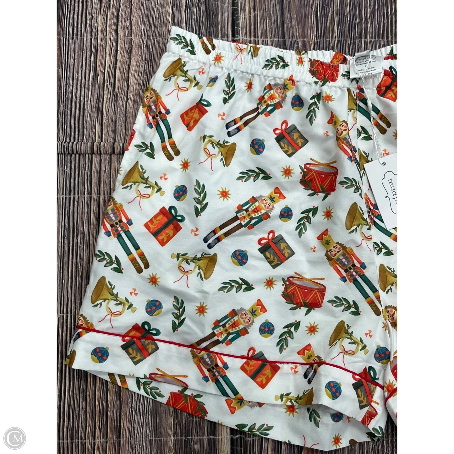 Shorts By Mudpie In White, Size: L