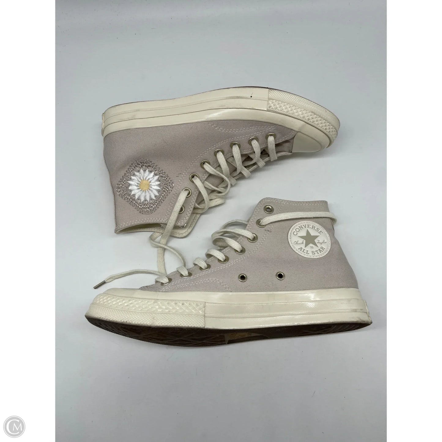 Shoes Sneakers By Converse In Grey, Size: 9