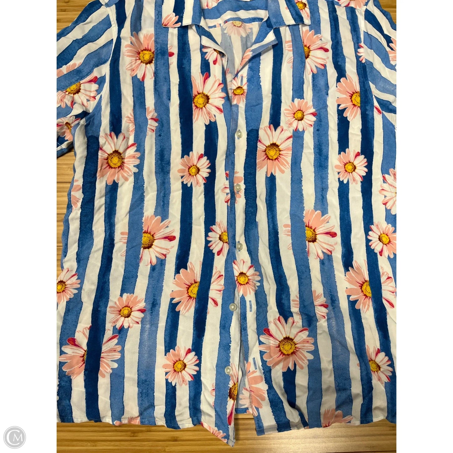 Top Short Sleeve By Clothes Mentor In Blue, Size: M