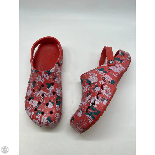 Shoes Flats By Crocs In Floral Print, Size: 13