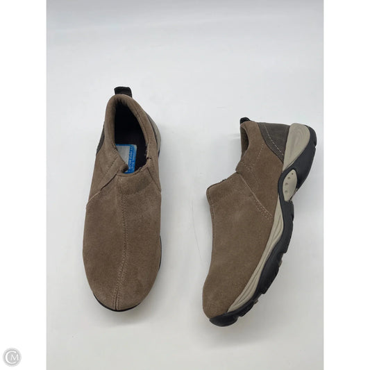 Shoes Sneakers By Easy Spirit In Brown, Size: 8.5