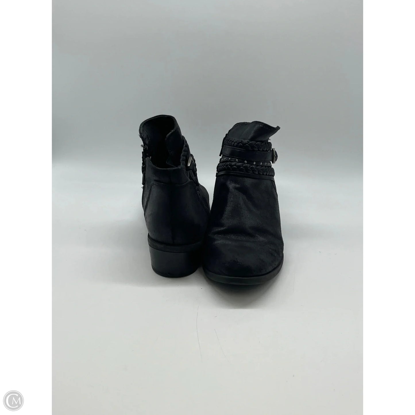 Boots Ankle Flats By Bare Traps In Black, Size: 11