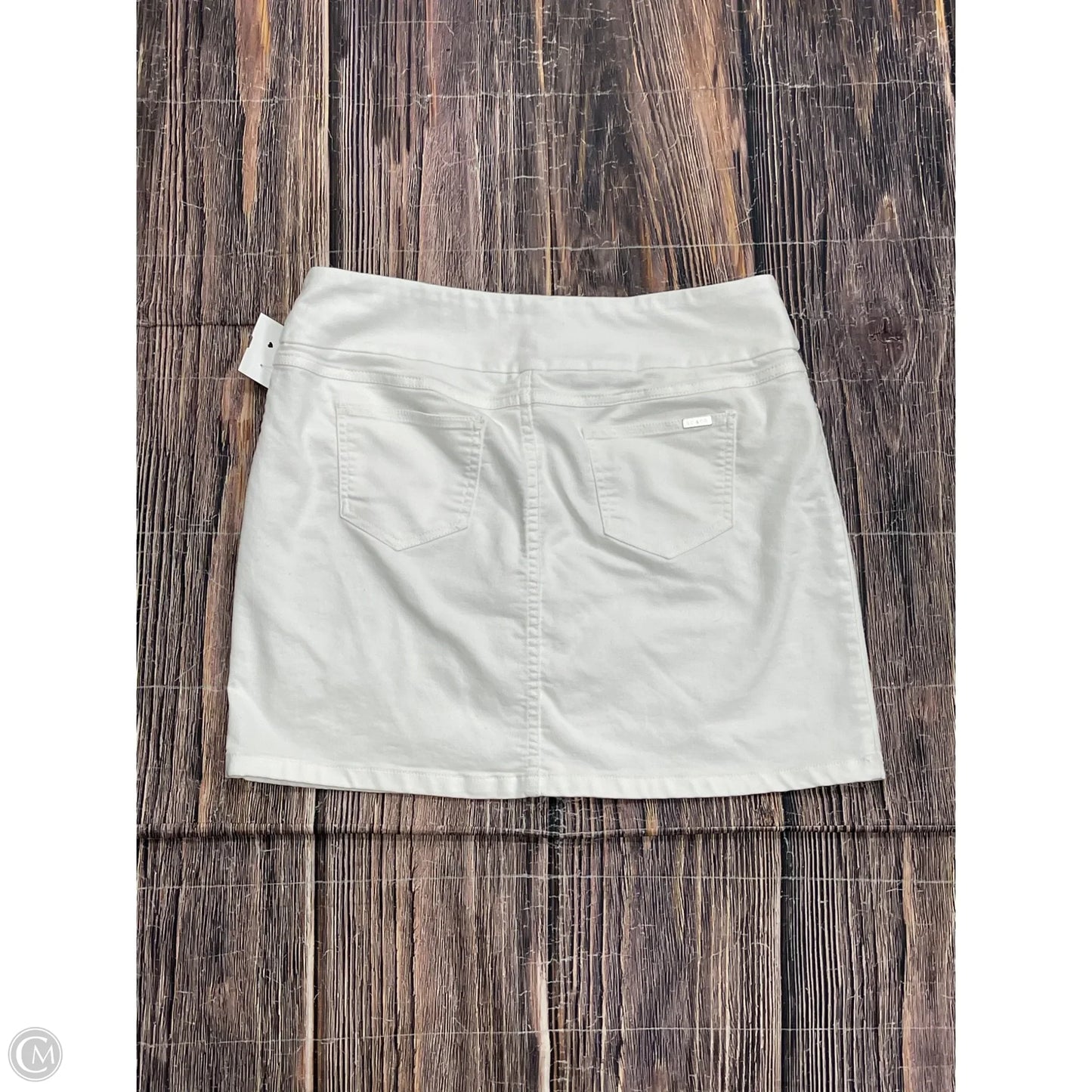 Skort By Sc & Co In White, Size: L