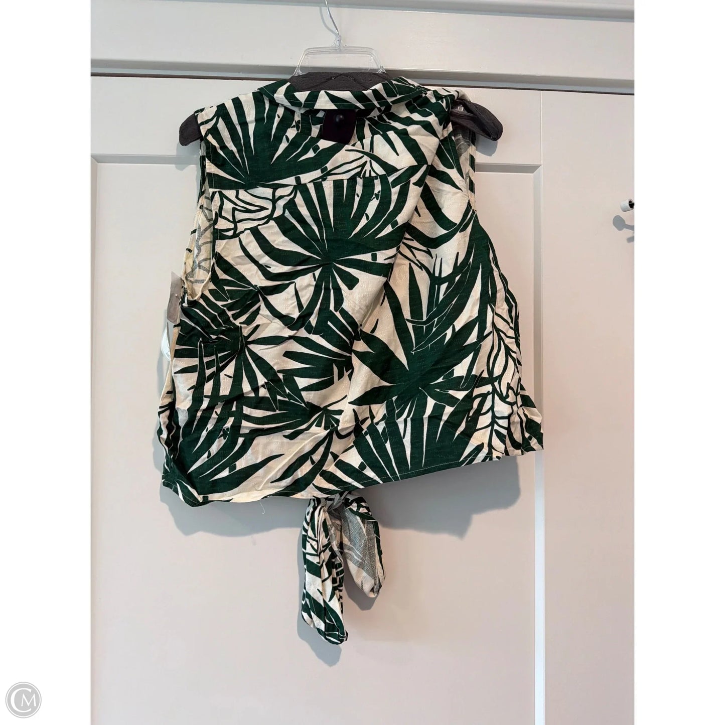 Top Sleeveless By Cato In Green, Size: Xl