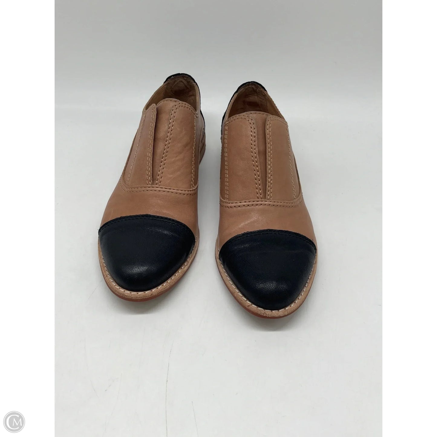 Shoes Flats By Cmb In Tan, Size: 7.5
