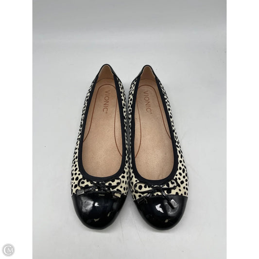 Shoes Flats By Vionic In Black, Size: 7.5