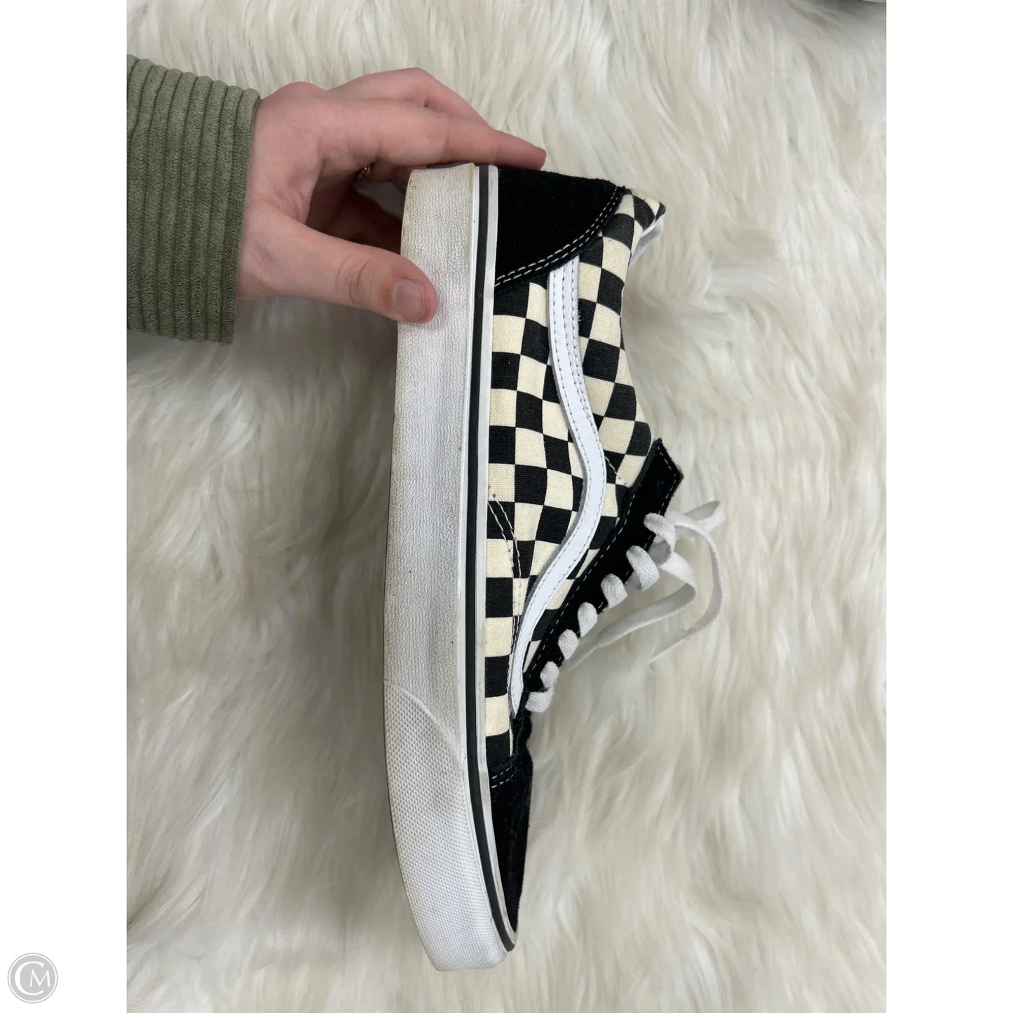 Shoes Sneakers By Vans In Black & White, Size: 10.5
