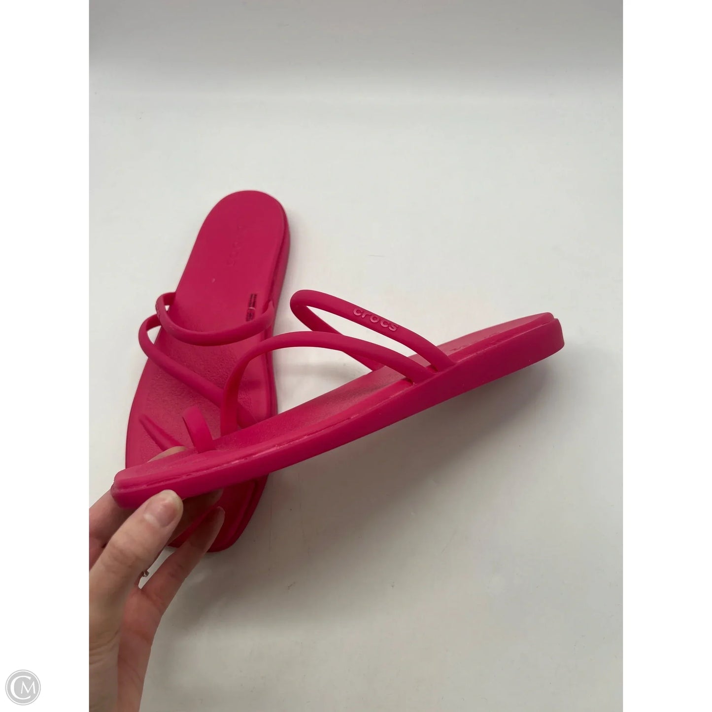 Sandals Flats By Crocs In Pink, Size: 11