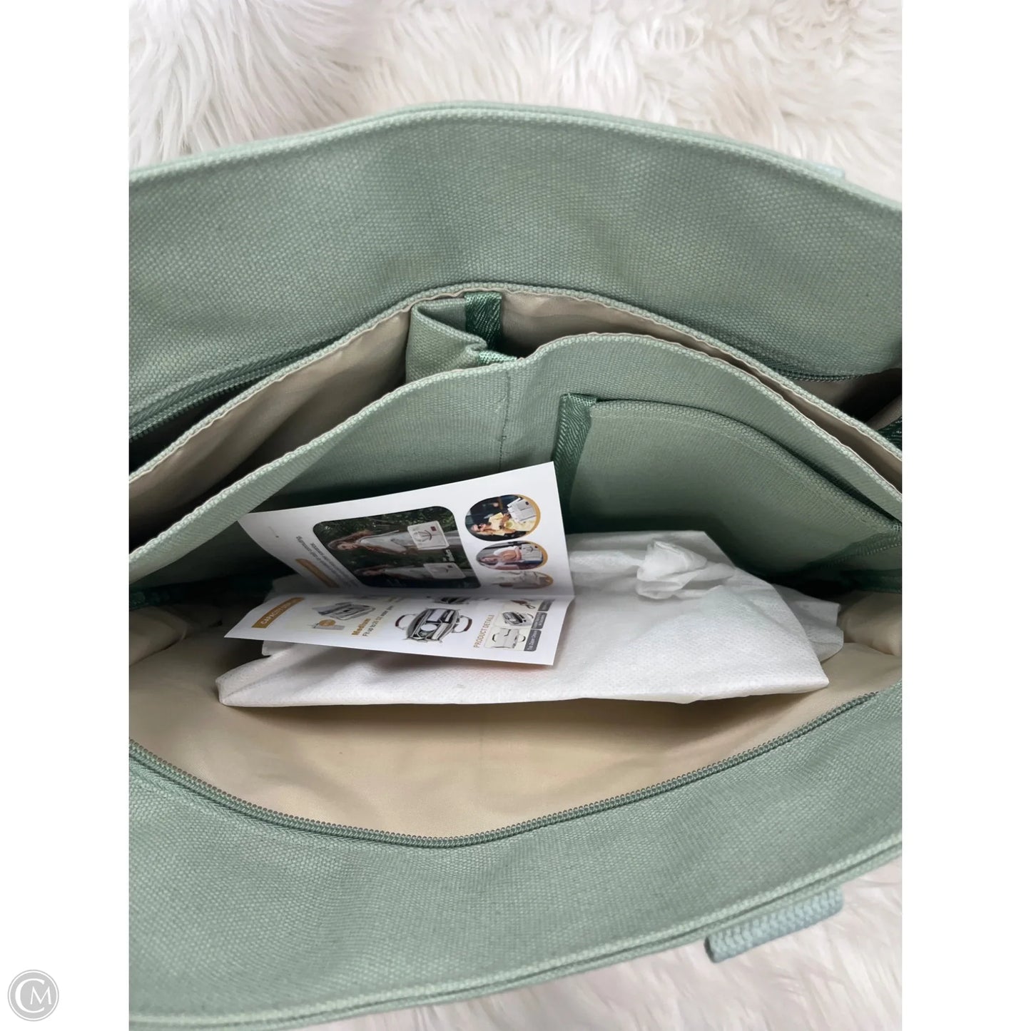 Tote By Clothes Mentor, Size: Medium