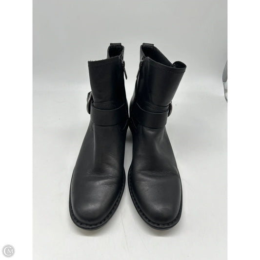 Boots Designer By Ugg In Black, Size: 9