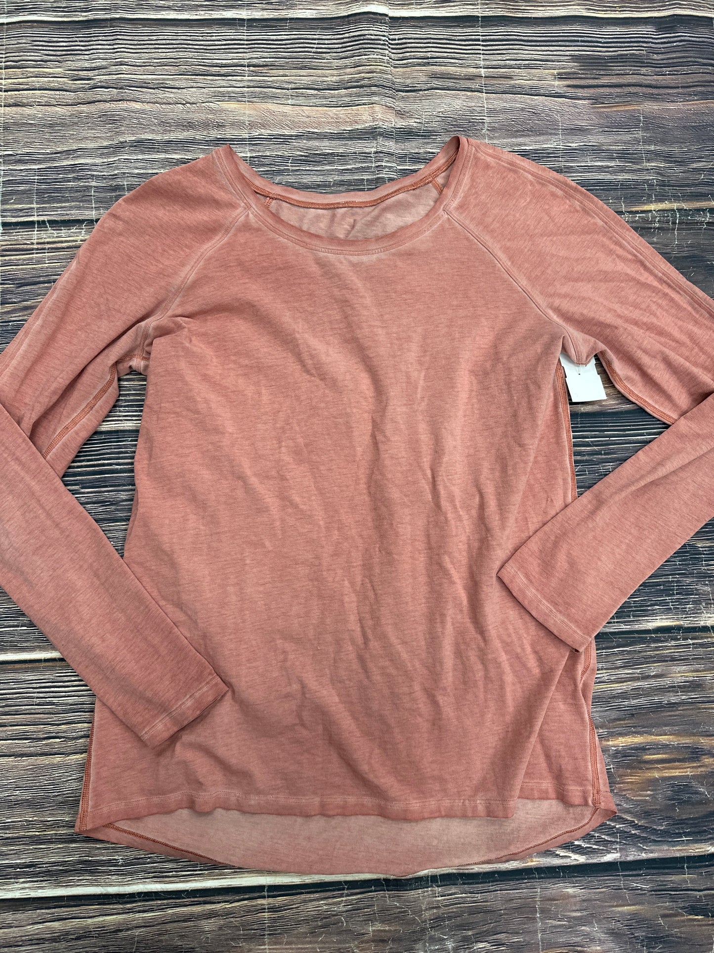 Athletic Top Long Sleeve Crewneck By Lululemon In Orange, Size: S