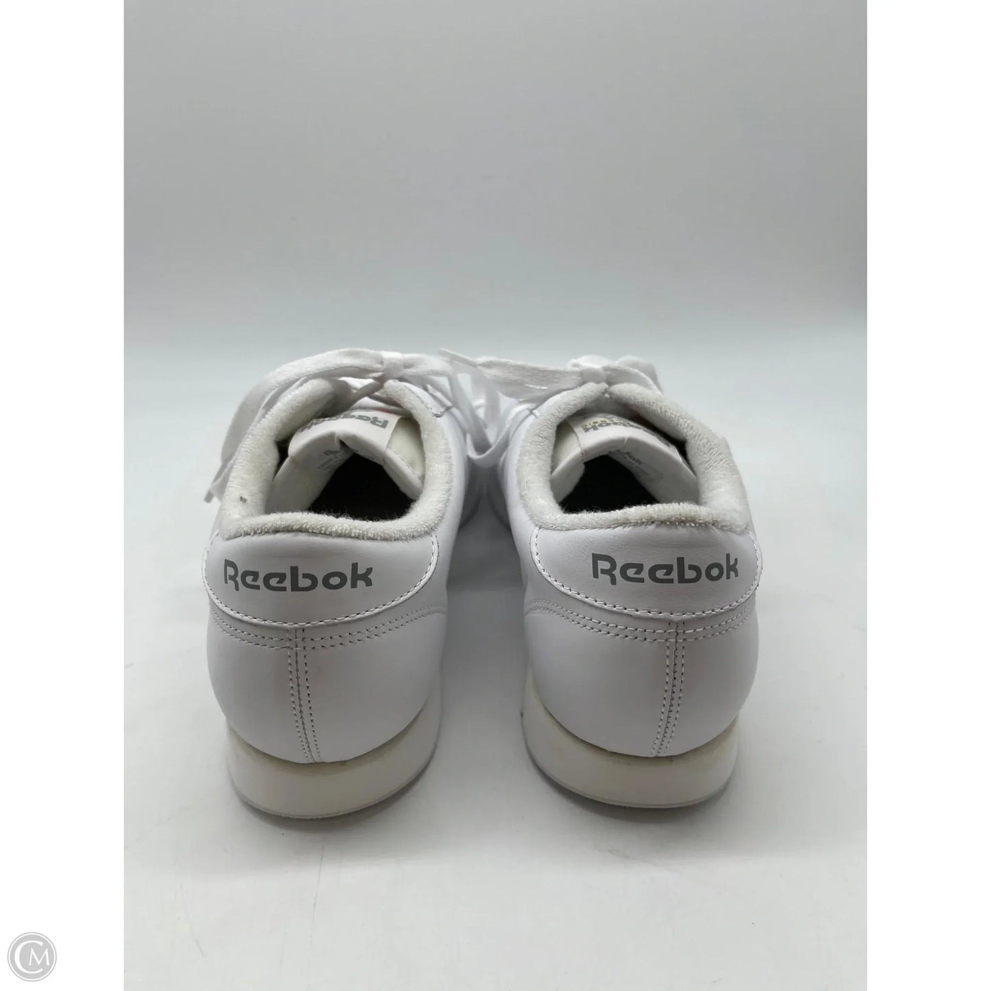 Shoes Sneakers By Reebok In White, Size: 9