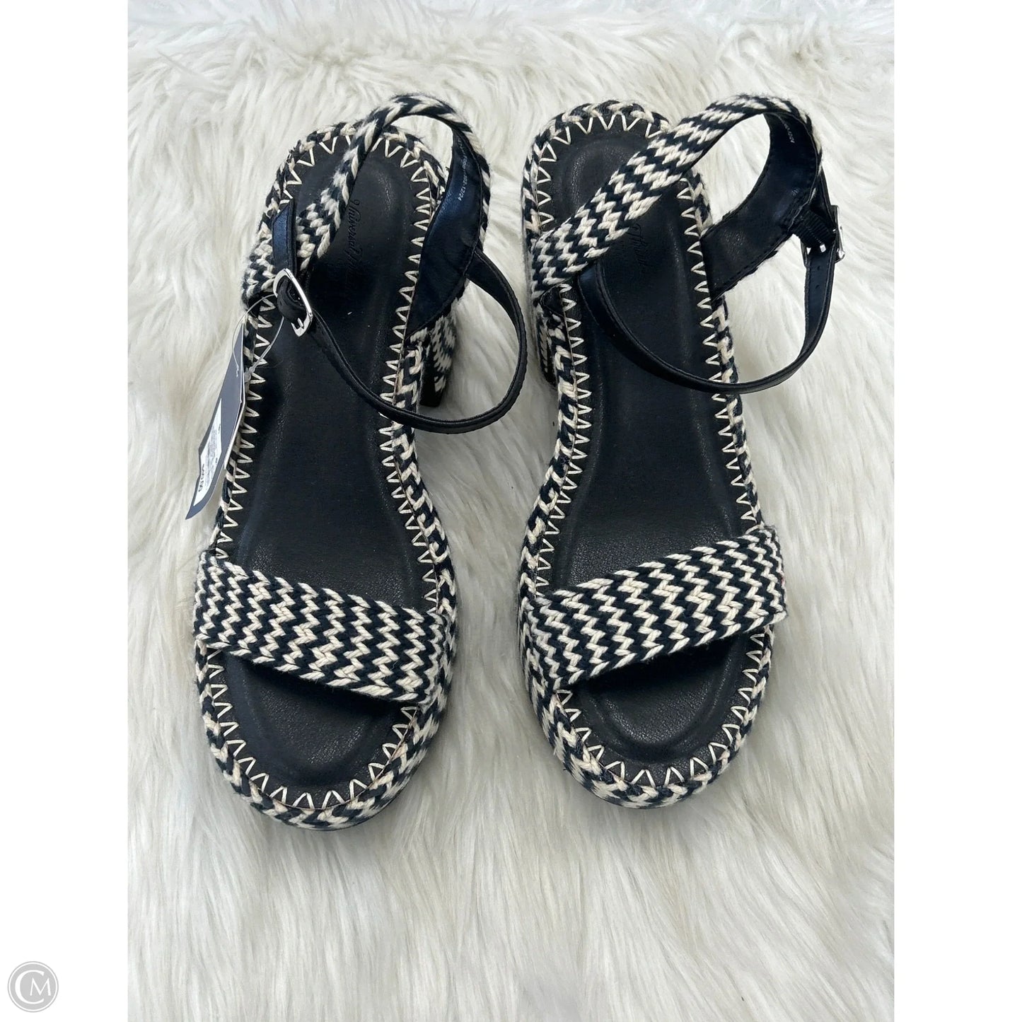 Sandals Heels Block By Universal Thread In Black, Size: 9.5