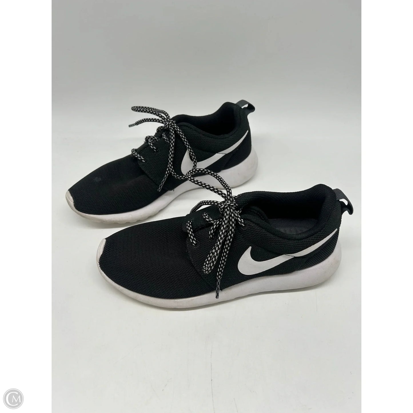 Shoes Athletic By Nike In Black, Size: 6