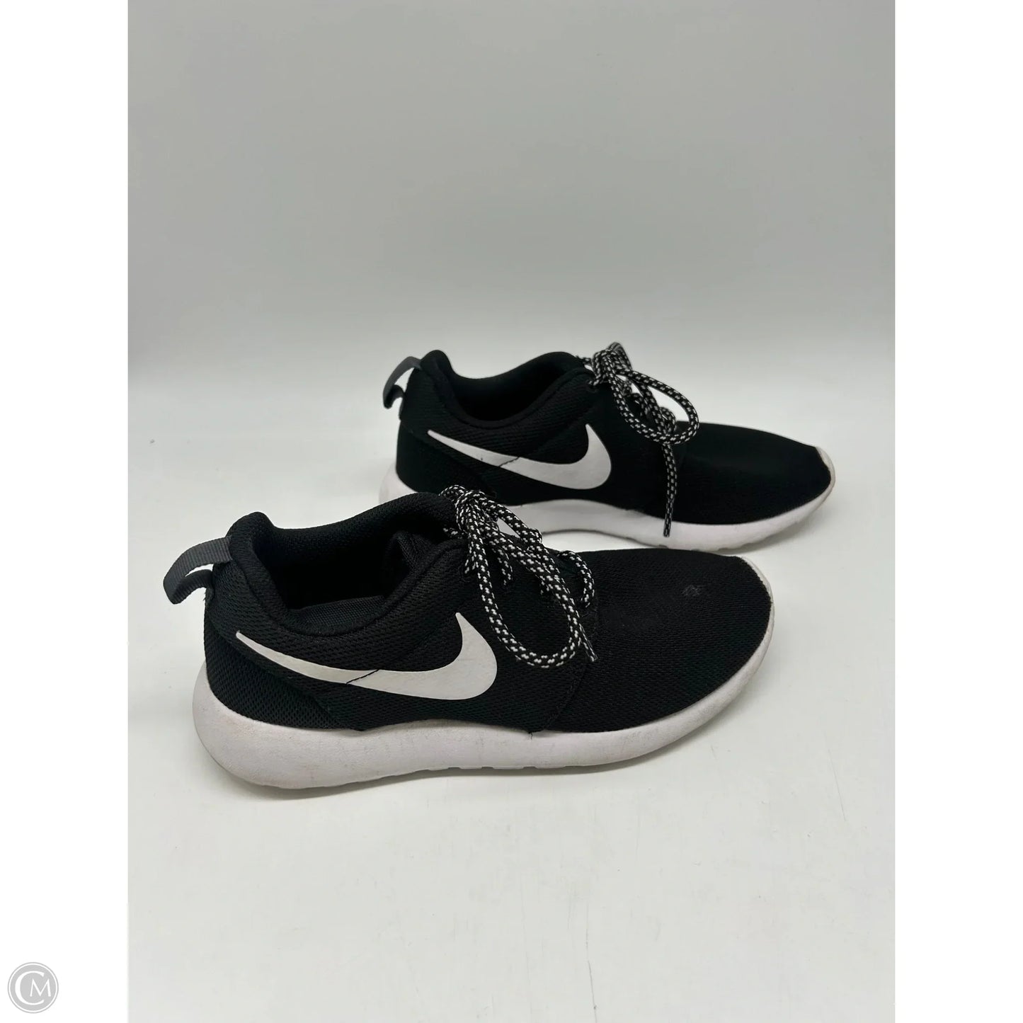 Shoes Athletic By Nike In Black, Size: 6