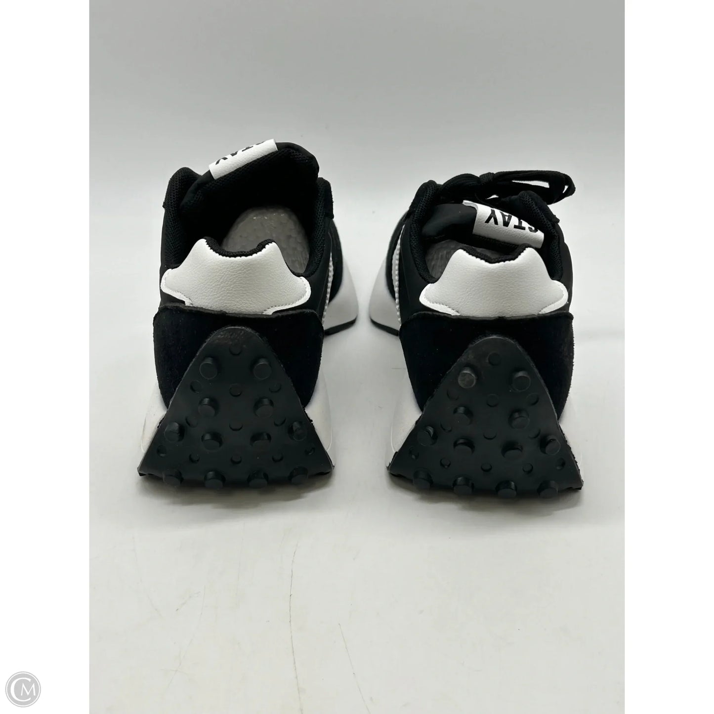 Shoes Athletic By Clothes Mentor In Black, Size: 9