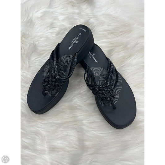 Sandals Flip Flops By Clarks In Black, Size: 8