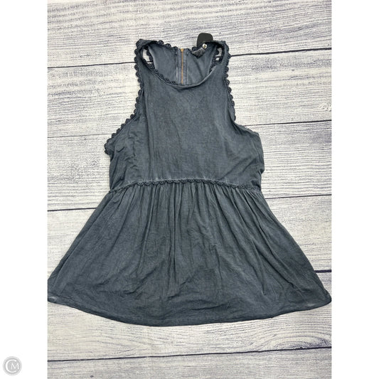 Tank Top By Pol In Grey, Size: L