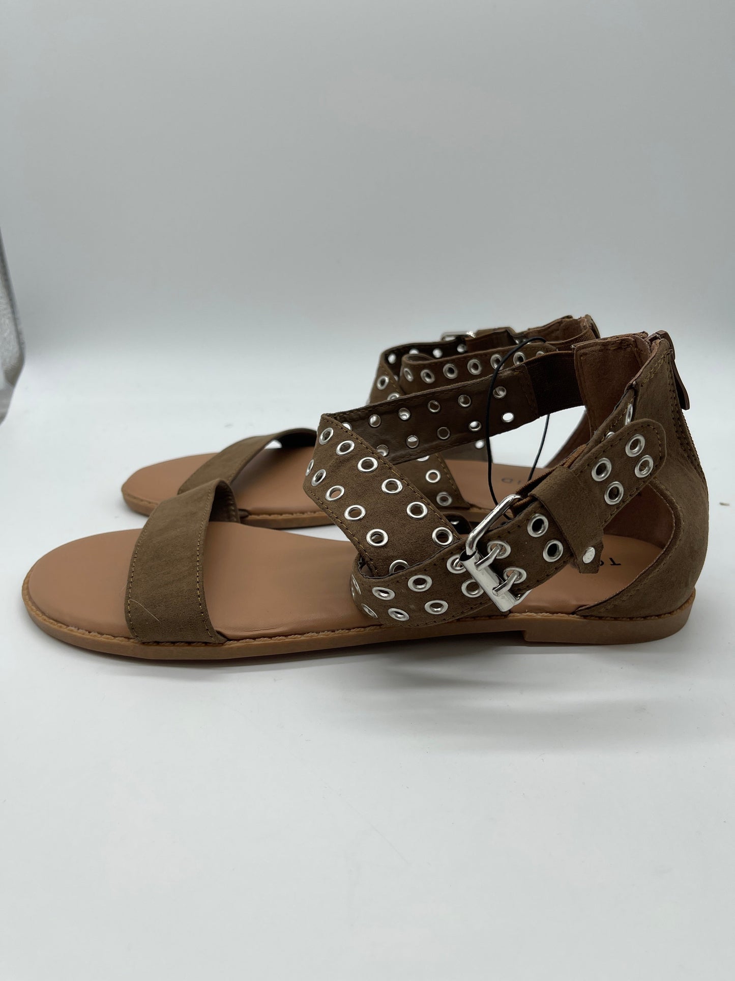 Brown Sandals Flats Torrid, Size 9.5