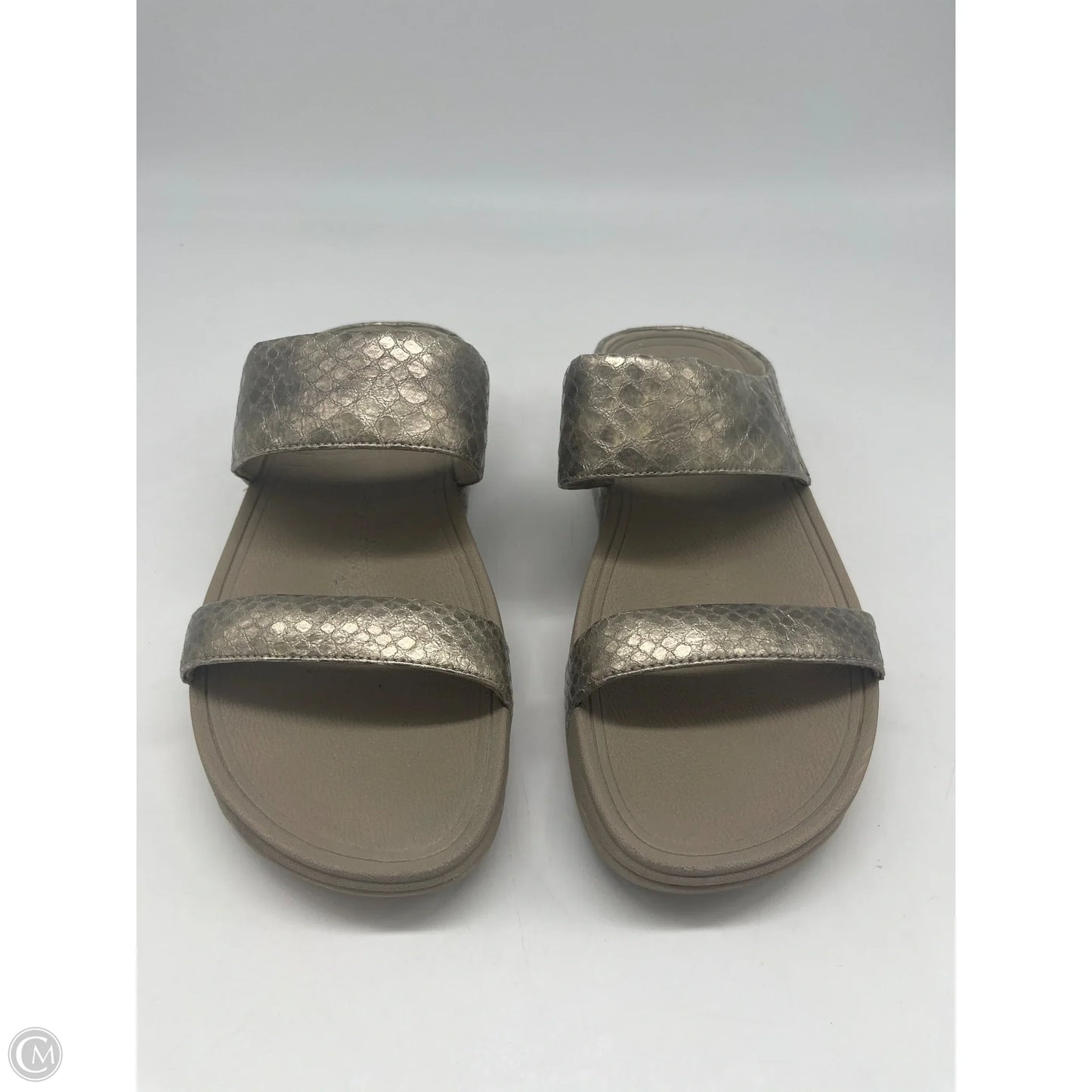 Sandals Flats By Fitflop In Gold, Size: 7