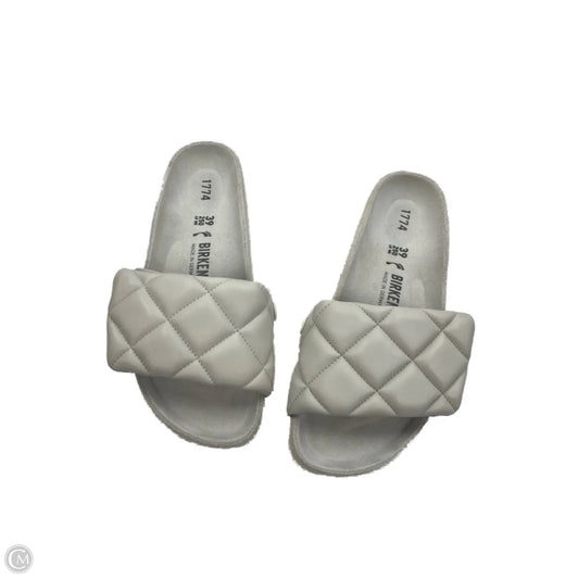 Sandals Flats By Birkenstock In Cream, Size: 8