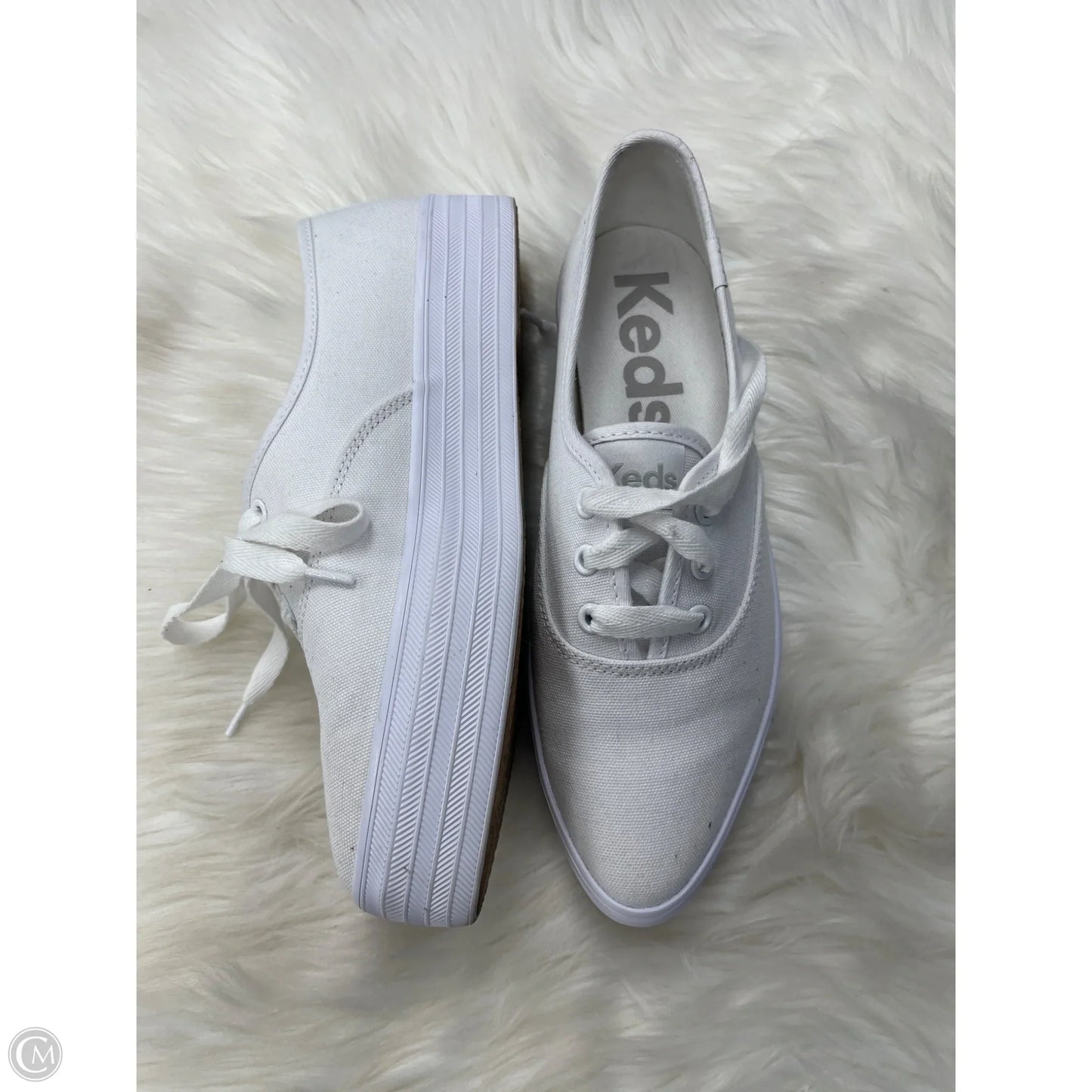 Shoes Sneakers By Keds In White, Size: 6.5