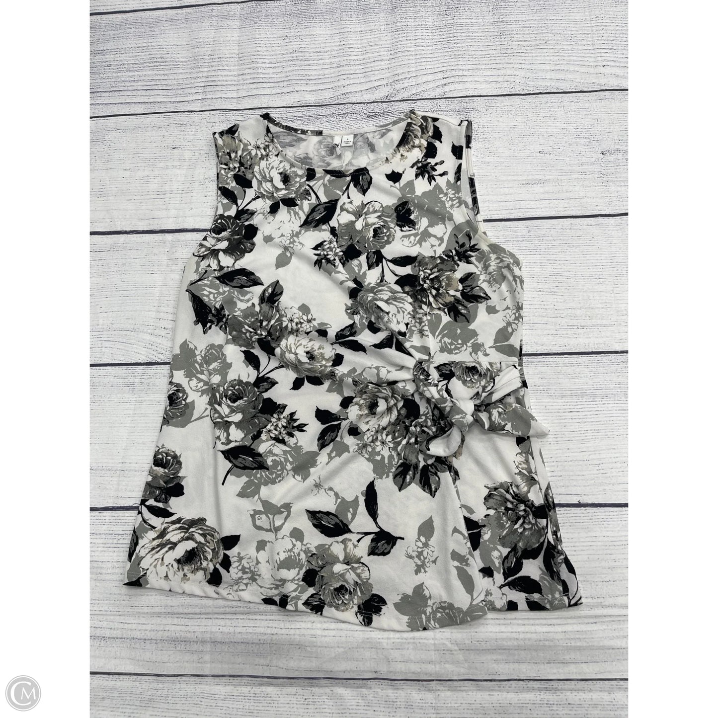 Top Short Sleeve By Elle In Grey, Size: L
