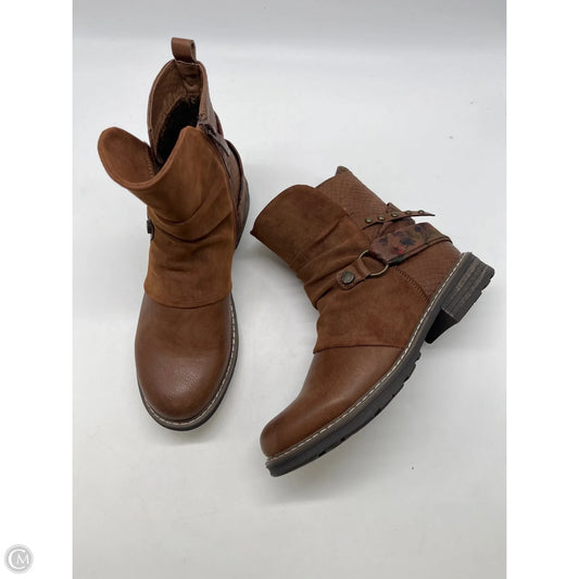 Boots Ankle Heels By Clothes Mentor In Brown, Size: 8