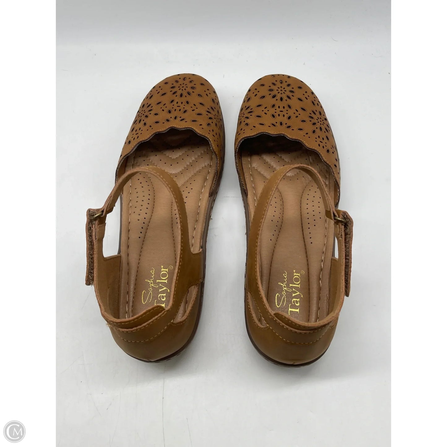 Sandals Flats By Clothes Mentor In Brown, Size: 8.5