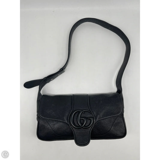 Handbag Luxury Designer By Gucci, Size: Medium