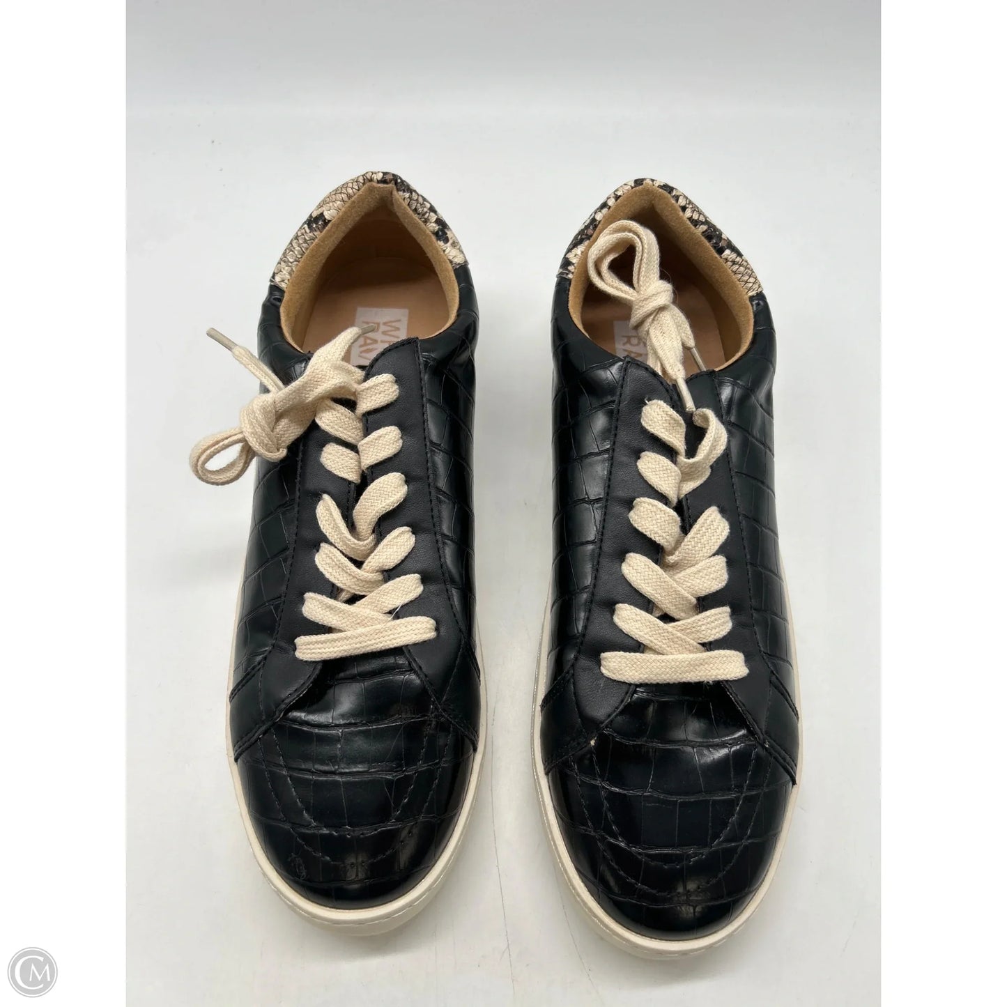 Shoes Sneakers By Clothes Mentor In Black, Size: 9