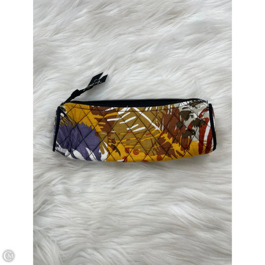 Makeup Bag By Vera Bradley, Size: Medium