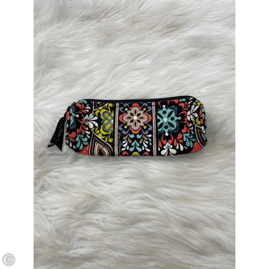 Makeup Bag By Vera Bradley, Size: Medium