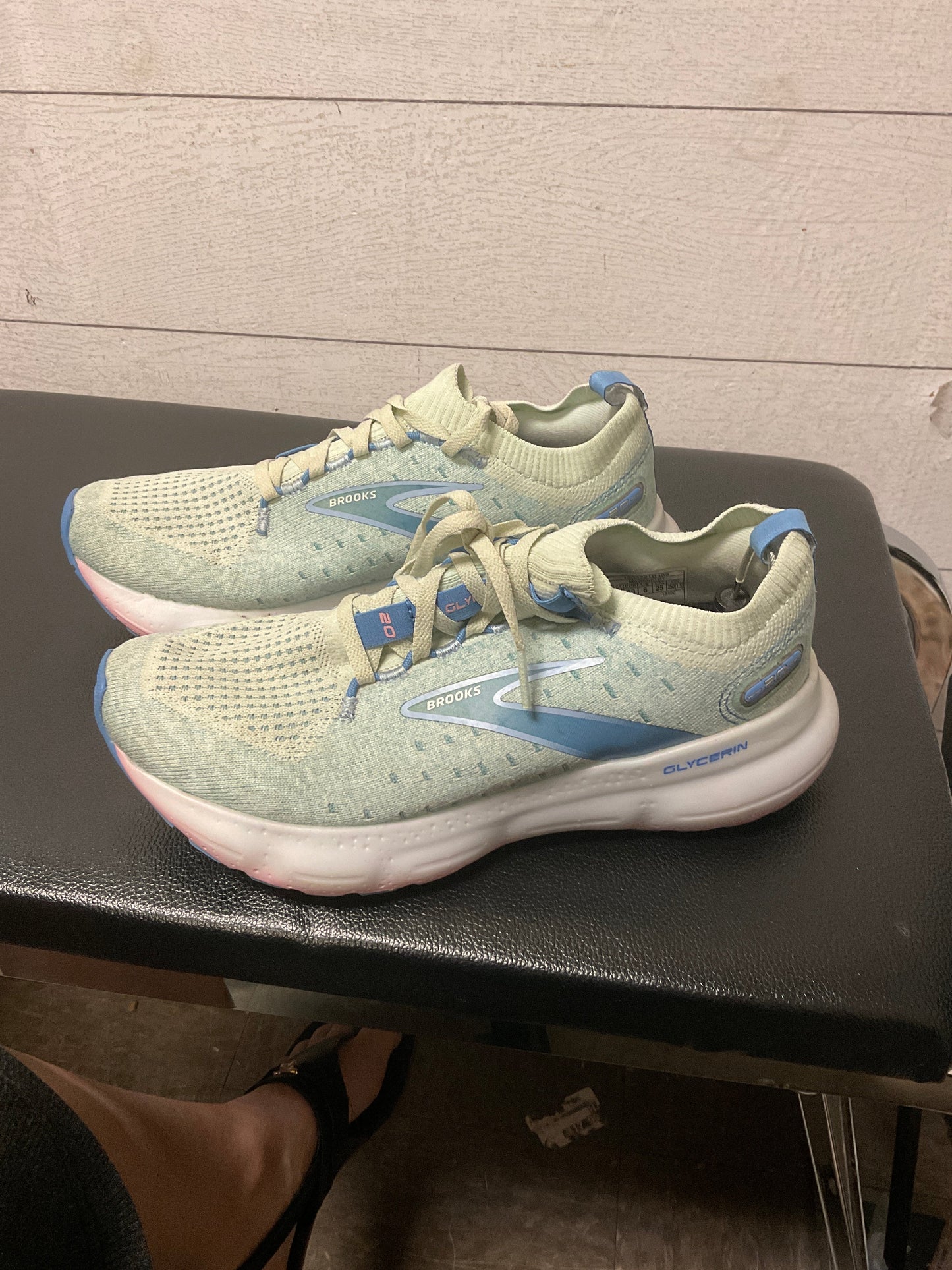 Shoes Athletic By Brooks In Green, Size: 8