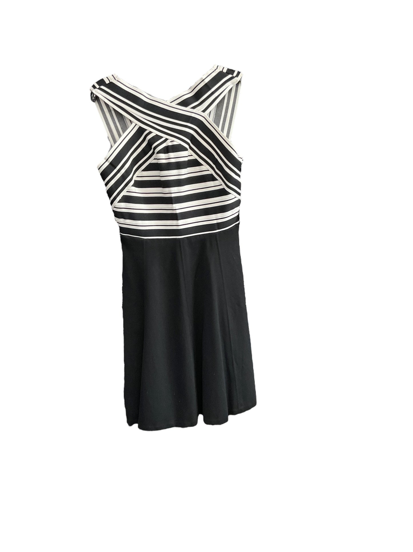 Black Top Sleeveless Vince Camuto, Size M