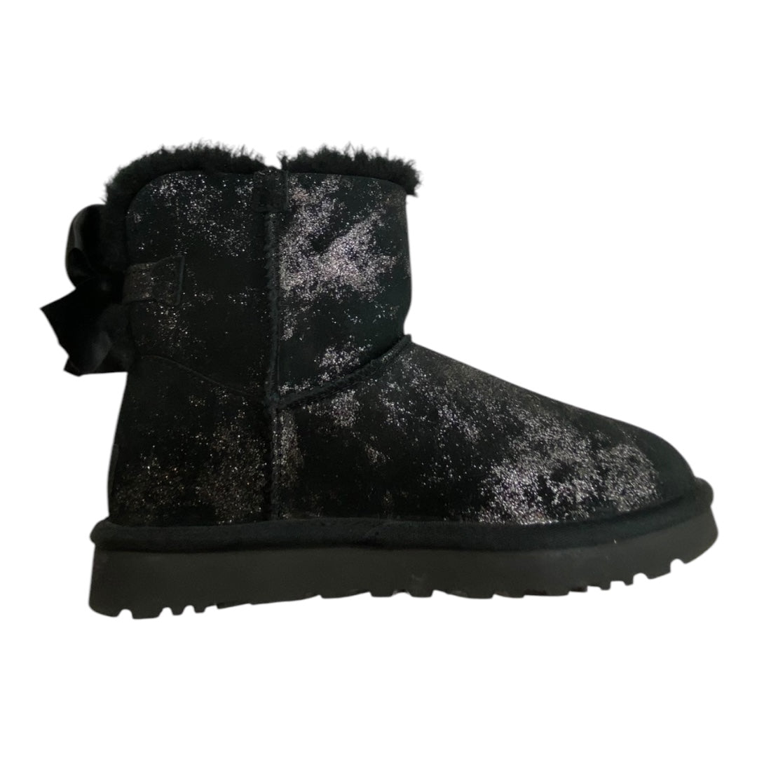 Boots Designer By Ugg In Black, Size: 7